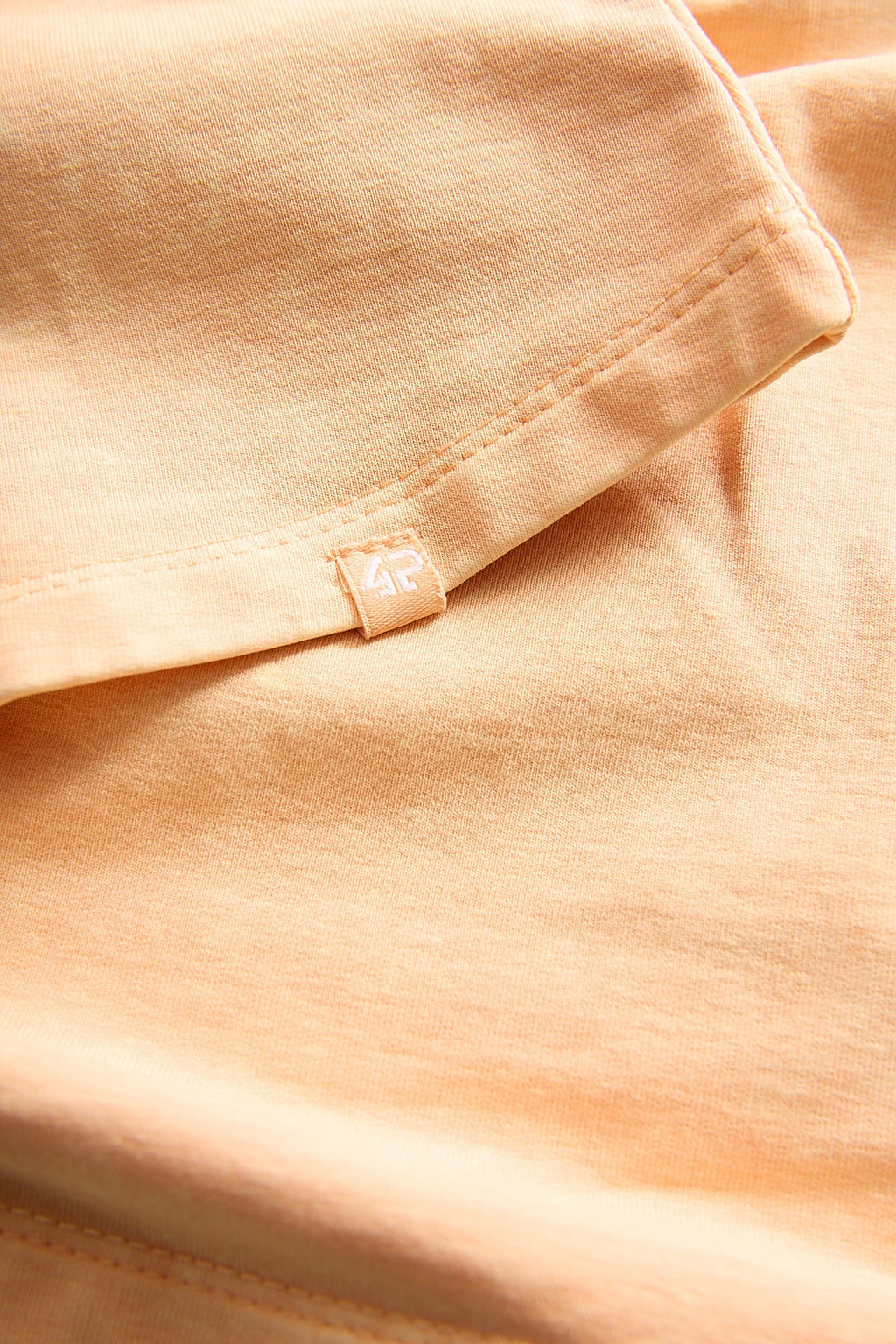 Rifka Peach quartz